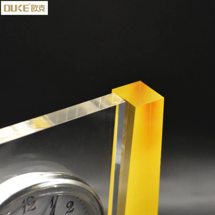 Customized Clear Desktop Acrylic Clock